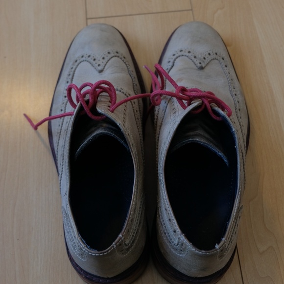 Cole Haan Size 9 Wingtip Shoe - Picture 3 of 5